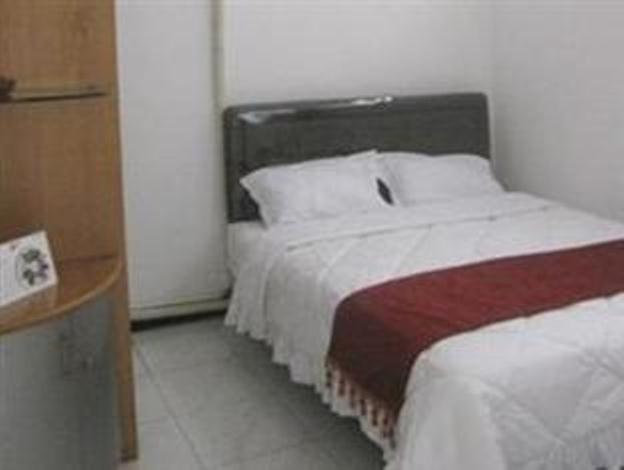 Providence Homestay سورابايا المظهر الخارجي الصورة