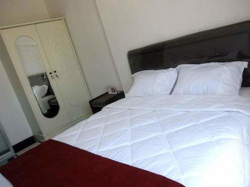Providence Homestay سورابايا المظهر الخارجي الصورة